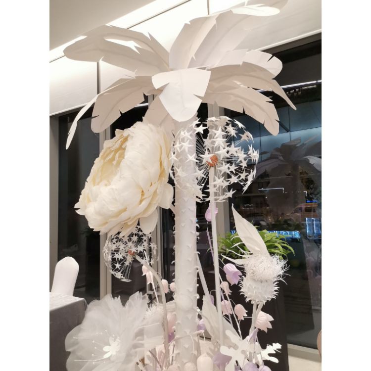 Suuri paperi kookospuu